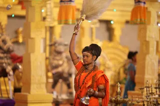 https://nithyananda.org/sites/default/files/photo-gallery/2019-01JAN-04-nithyananda-diary_bengaluru-aadheenam_uttamotama-seva_IMG_5695.JPG?1546691022