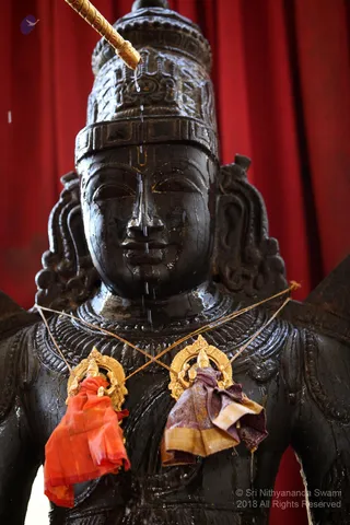 https://nithyananda.org/sites/default/files/photo-gallery/2019-01JAN-04-nithyananda-diary_bengaluru-aadheenam_uttamotama-seva_IMG_5804.JPG?1546691398