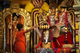https://nithyananda.org/sites/default/files/photo-gallery/2019-01JAN-04-nithyananda-diary_bengaluru-aadheenam_uttamotama-seva_IMG_5843.JPG?1546691400