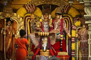 https://nithyananda.org/sites/default/files/photo-gallery/2019-01JAN-04-nithyananda-diary_bengaluru-aadheenam_uttamotama-seva_IMG_5849.JPG?1546691400