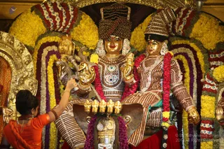 https://nithyananda.org/sites/default/files/photo-gallery/2019-01JAN-04-nithyananda-diary_bengaluru-aadheenam_uttamotama-seva_IMG_5852.JPG?1546691400