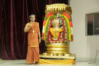 http://nithyananda.org/sites/default/files/photo-gallery/20_Nithyananda_30apr2012.JPG