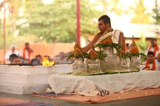 http://nithyananda.org/sites/default/files/photo-gallery/20_Nithyananda_homa_03may2012_0.JPG