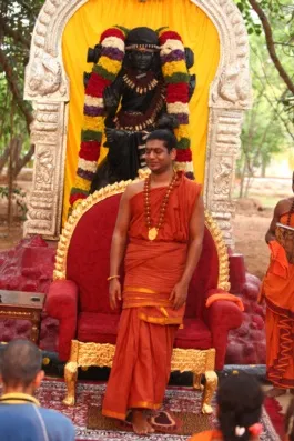 http://nithyananda.org/sites/default/files/photo-gallery/27_Nithyananda_IA_30apr2012.JPG