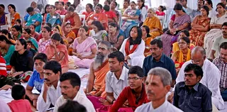 http://nithyananda.org/sites/default/files/photo-gallery/2I014-06jun-15-nithyananda-diary_IMG_4413_hyderabad-satsang_0.JPG