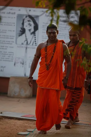 http://nithyananda.org/sites/default/files/photo-gallery/2_7.JPG