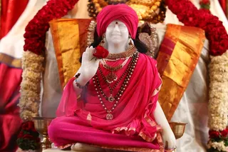 http://nithyananda.org/sites/default/files/photo-gallery/2_Nithyananda_22_Apr_2012.JPG