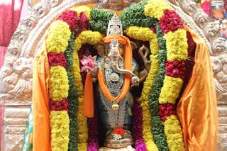 http://nithyananda.org/sites/default/files/photo-gallery/2_nithyananda_18sep2012.JPG