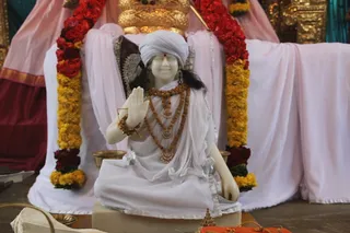 http://nithyananda.org/sites/default/files/photo-gallery/2_nithyananda_22sep2012.JPG