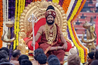 http://nithyananda.org/sites/default/files/photo-gallery/3-2016-12dec-12th-nithyananda-diary_G28A9658_bengaluru-aadheenam-sadashivoham-day12-puja-rudrabhishekam-swamiji.jpg