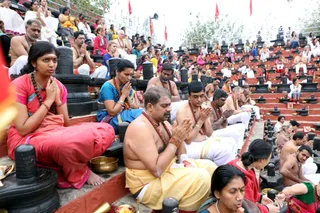 http://nithyananda.org/sites/default/files/photo-gallery/3-2016-12dec-12th-nithyananda-diary_IMGL4491_bengaluru-aadheenam-sadashivoham-day12-puja-rudrabhishekam-swamiji.jpg