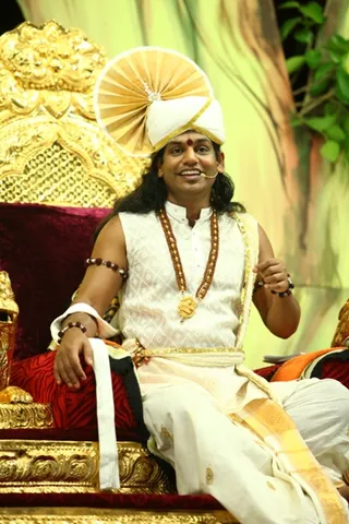 http://nithyananda.org/sites/default/files/photo-gallery/33_Nithyananda_15_Apr_2012.JPG