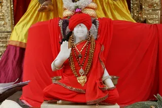 http://nithyananda.org/sites/default/files/photo-gallery/3_nithyananda-temple-14sep2012.JPG