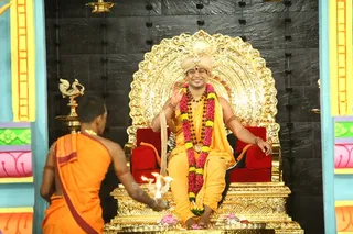 http://nithyananda.org/sites/default/files/photo-gallery/4_Nithyananda_21_April_2012.JPG