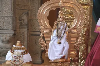 http://nithyananda.org/sites/default/files/photo-gallery/4_nithyananda_22sep2012.JPG