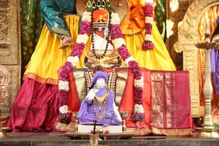 http://nithyananda.org/sites/default/files/photo-gallery/5_Nithyananda_17_Ar_2012_0.JPG