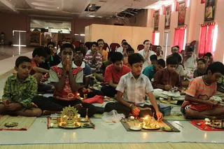 http://nithyananda.org/sites/default/files/photo-gallery/5_Nithyananda_5_Apr_2012.JPG