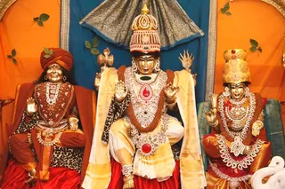 http://nithyananda.org/sites/default/files/photo-gallery/5_Nithyananda_Swami_MG_4582.JPG
