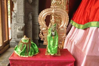 http://nithyananda.org/sites/default/files/photo-gallery/5_nithyananda-temple-12sep2012.JPG