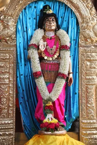 http://nithyananda.org/sites/default/files/photo-gallery/5_nithyananda_23sep2012_0.JPG