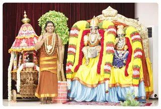 Swamiji With Meenakshi Sundereswara