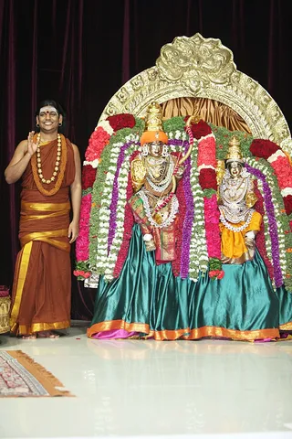Nithyanandeshwara, Nithyanandeshwari and Nithyananda - the Guru Parampara of the Nithyananda Sampradaya.