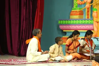 http://nithyananda.org/sites/default/files/photo-gallery/6_Nithyananda_21_April_2012.JPG