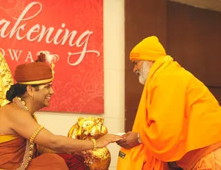 http://nithyananda.org/sites/default/files/photo-gallery/6_Nithyananda_Swami__MG_5537.JPG
