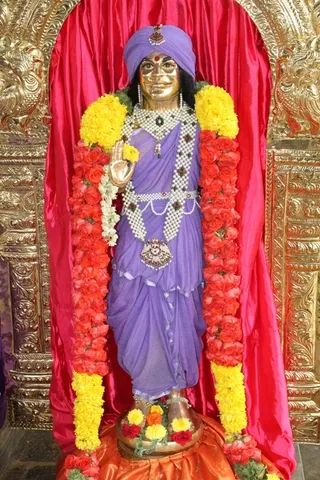 http://nithyananda.org/sites/default/files/photo-gallery/6_nithyananda-temple_23aug2012.JPG