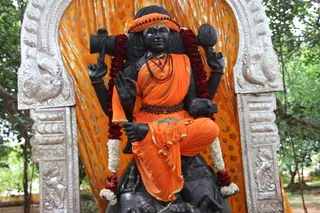 http://nithyananda.org/sites/default/files/photo-gallery/6_nithyananda-temple_29aug2012.JPG