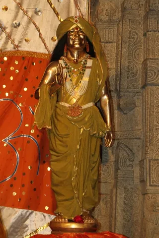 http://nithyananda.org/sites/default/files/photo-gallery/6_nithyananda_13aug2012.JPG