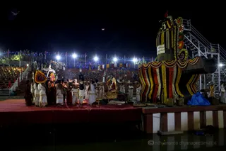 http://nithyananda.org/sites/default/files/photo-gallery/7-2016-12dec-12th-nithyananda-diary_IMGL4386.jpg