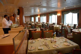 Breakfast dining hall