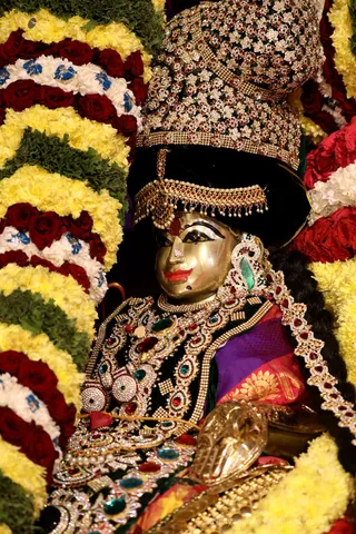 http://nithyananda.org/sites/default/files/photo-gallery/7T7A1545.JPG