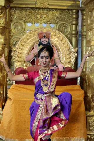 http://nithyananda.org/sites/default/files/photo-gallery/7T7A9878.JPG