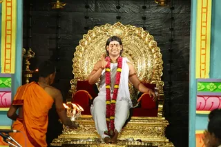 http://nithyananda.org/sites/default/files/photo-gallery/7_Nithyananda_22_Apr_2012.JPG