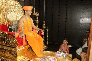 http://nithyananda.org/sites/default/files/photo-gallery/7_Nithyananda_22_Mar_2012.JPG