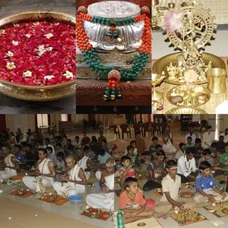 http://nithyananda.org/sites/default/files/photo-gallery/7_Nithyananda_28_March_2012.jpg