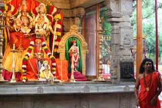 http://nithyananda.org/sites/default/files/photo-gallery/7_Nithyananda_30apr2012_0.JPG