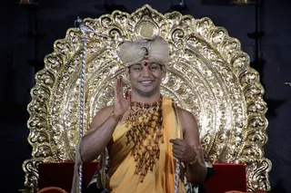 http://nithyananda.org/sites/default/files/photo-gallery/7_Nithyananda_3_Apr_2012_0.JPG