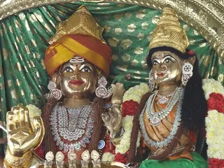 http://nithyananda.org/sites/default/files/photo-gallery/7_Nithyananda_Swami_DSC07978.JPG