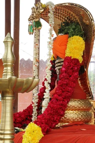 http://nithyananda.org/sites/default/files/photo-gallery/7_nithyananda_temple_19aug2012.JPG