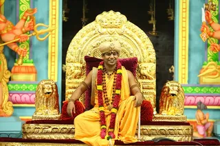 http://nithyananda.org/sites/default/files/photo-gallery/8_Nithyananda_21_April_2012.JPG