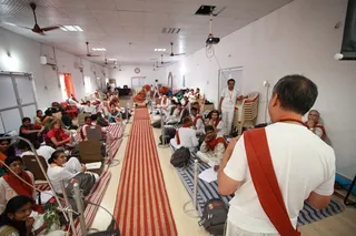 http://nithyananda.org/sites/default/files/photo-gallery/8_nithyananda_18oct2012.JPG