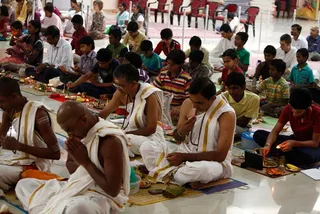 http://nithyananda.org/sites/default/files/photo-gallery/9_12.JPG