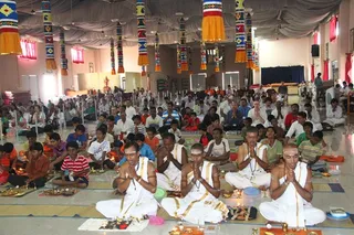 http://nithyananda.org/sites/default/files/photo-gallery/9_Nithyananda_17_Ar_2012_0.JPG