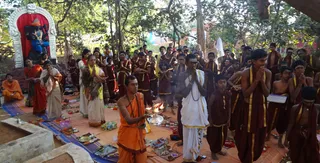 http://nithyananda.org/sites/default/files/photo-gallery/Arathi-1_1.jpg