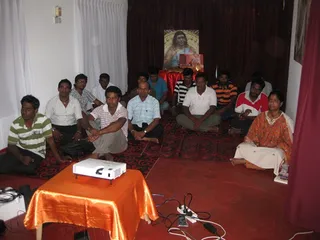http://nithyananda.org/sites/default/files/photo-gallery/Batticaloa%20centre%20199.jpg