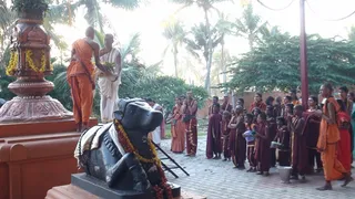 http://nithyananda.org/sites/default/files/photo-gallery/DSC02040.JPG