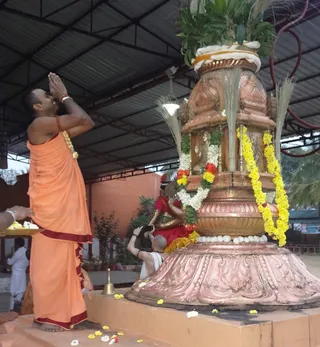 http://nithyananda.org/sites/default/files/photo-gallery/Flag4.jpg